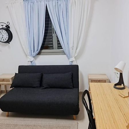 Ferienwohnung מרחק נגיעה בתקווה Petach Tikva Exterior foto